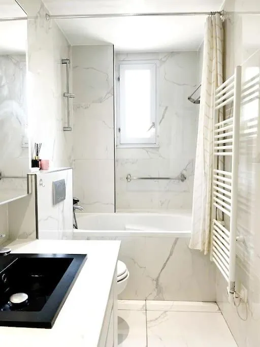 Paris Appartement A 2 Pas Du Metro