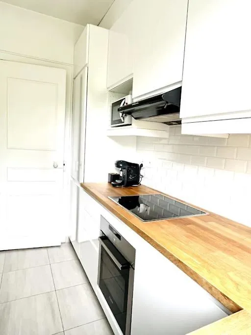 Paris Appartement A 2 Pas Du Metro